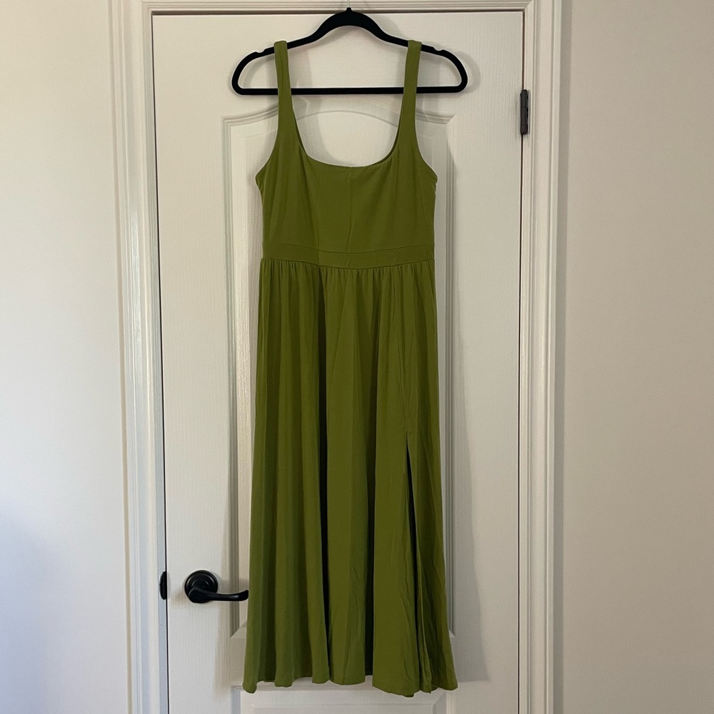 Aritzia Wilfred Green Market Slit Dress